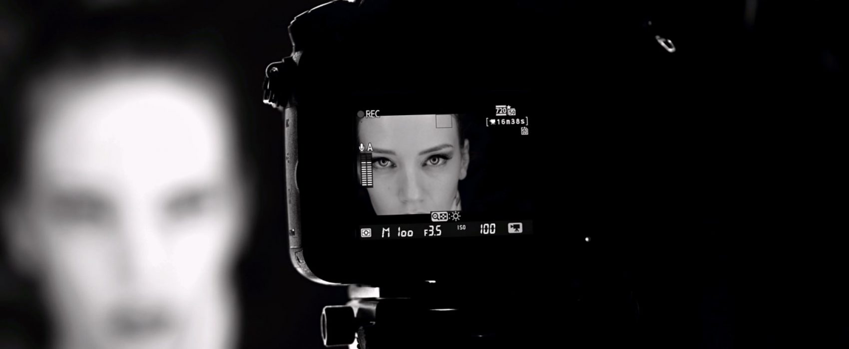 what-porn-performers-think-when-theyre-having-sex-on-camera-girl-eyes-look-real-look-into-porn-industry