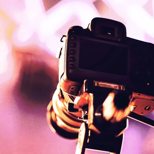 this-is-what-a-typical-day-in-the-life-of-a-porn-set-is-like